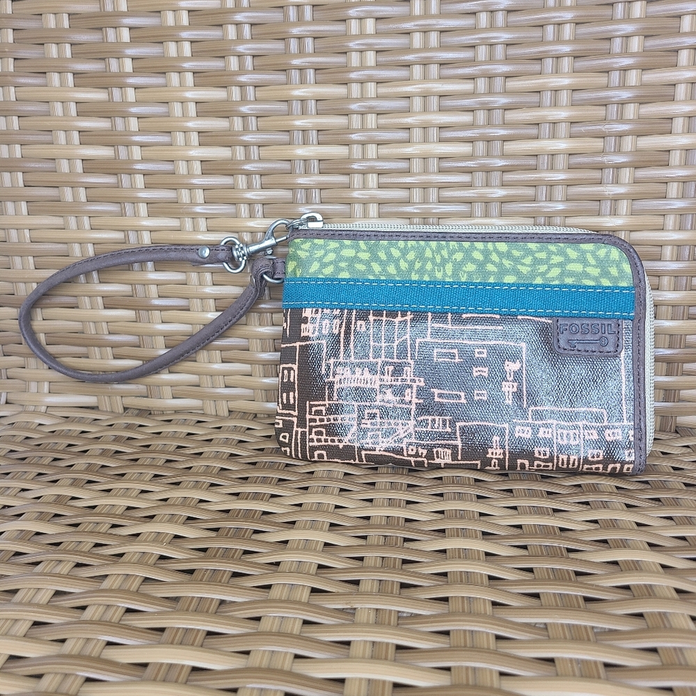 Fossil Key-Per Wristlet Cityscape Zip Around Coated Canvas Brown Green